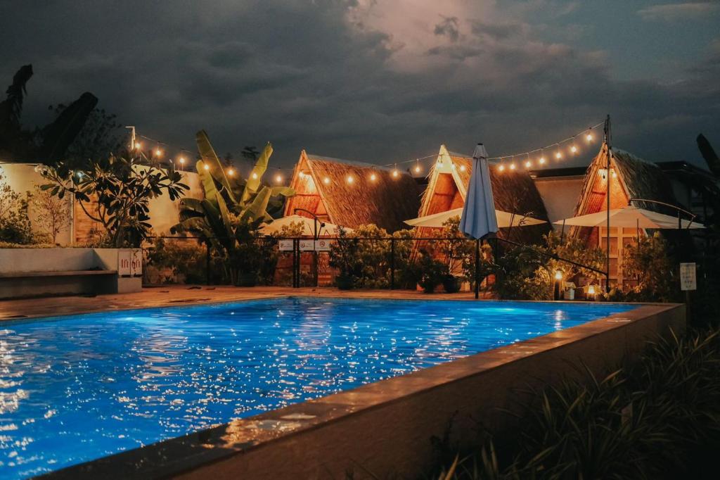 Boho Chic huts